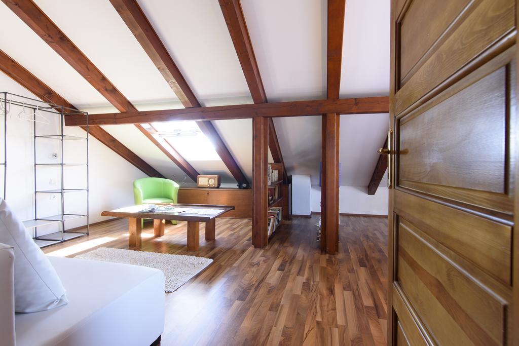 Basic Apartment *
